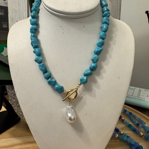 TURQUOISE NECKLACE - Picture 2 of 3